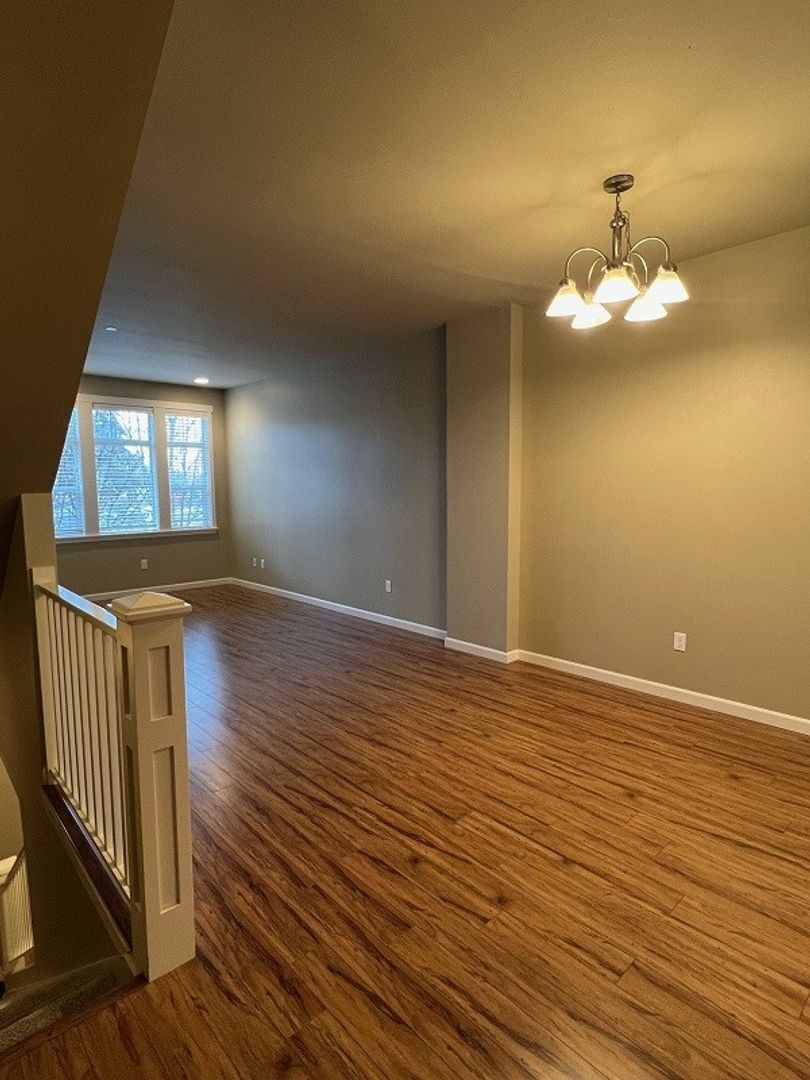 Red Leaf Townhomes/Dobbin Plays, LLC 12 of 12