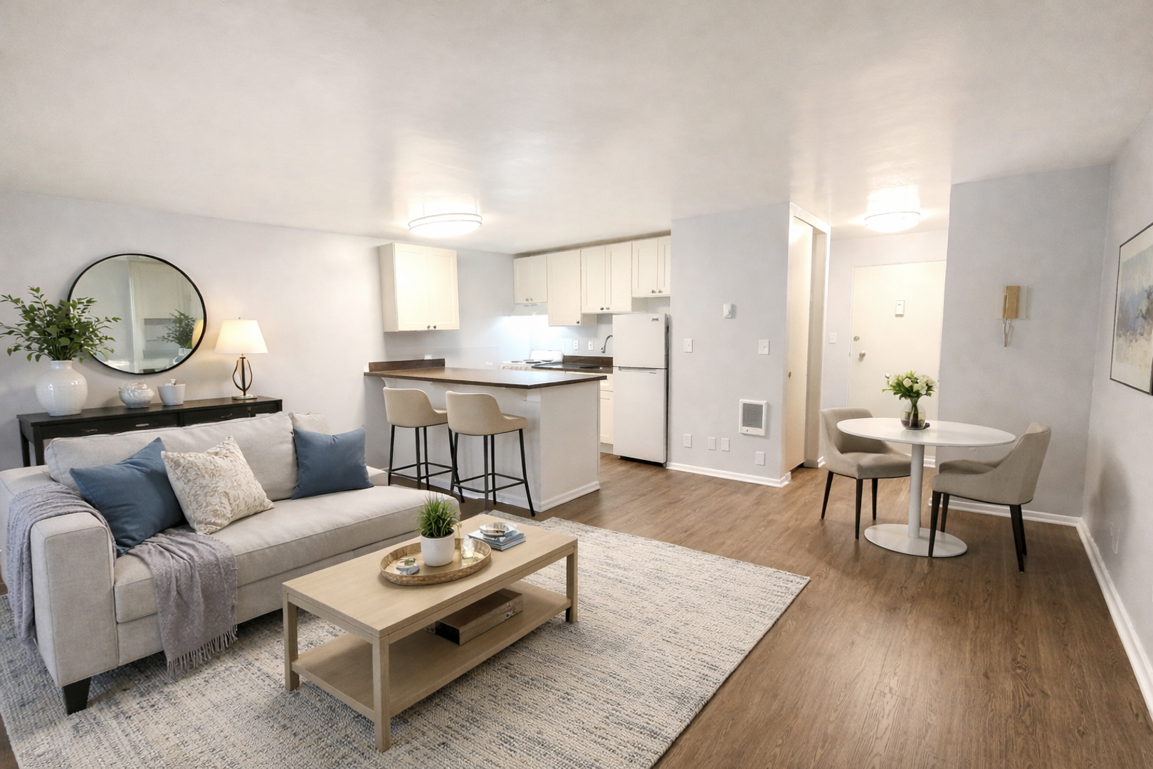 Seattle Apartment: 1717 Bellevue Ave.