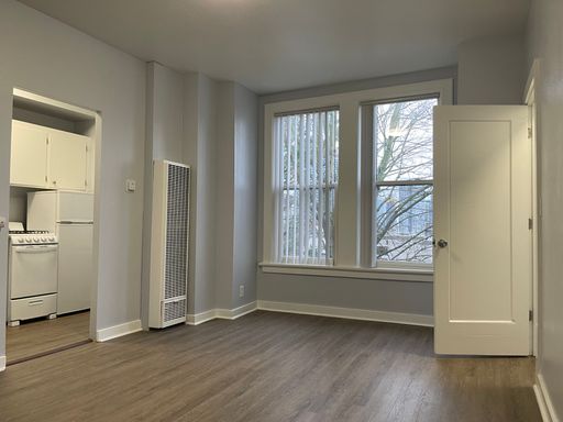 Budget-Friendly Rent & Security Deposit – Perfect for Commuters! – photo 1