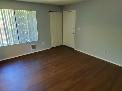 Spacious Modern 1-Bedroom 1 Bath Retreat Awaits You!! – photo 1