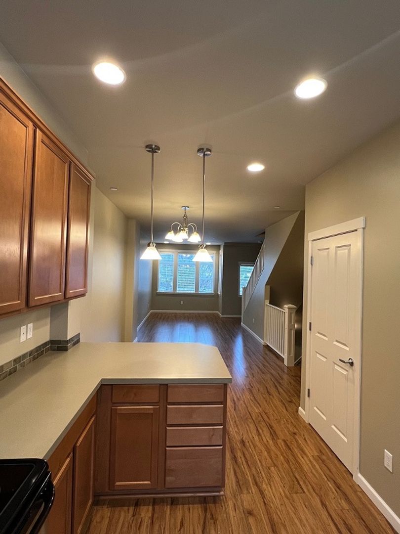 Olympia Apartment: 1330 Fones Rd SE