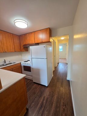 Spacious Modern: 2 - Bedroom 1 - Bath Retreat Await your Arrival! ⚜Look & Lease Specials ⚜ – photo 1