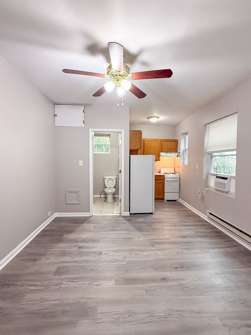 Philadelphia Apartment: 1131 Spruce St