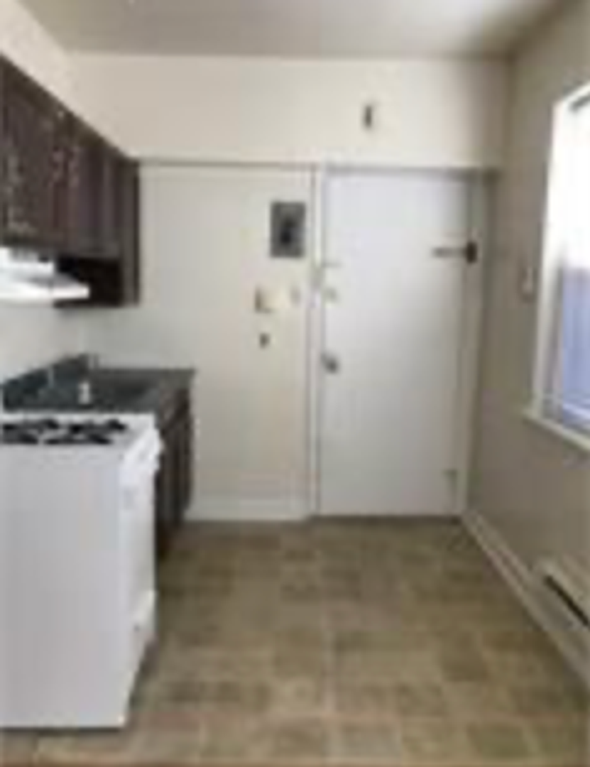 Philadelphia Apartment: 806 S. 10th St