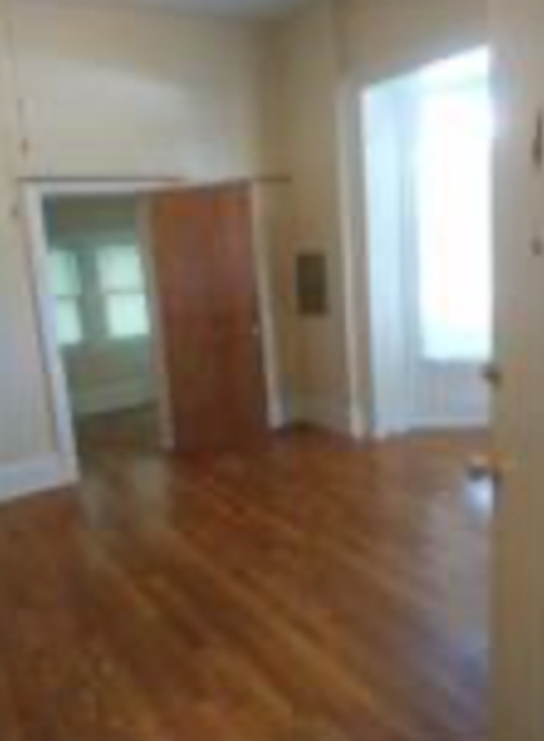Philadelphia Apartment: 319 N. 33rd St.