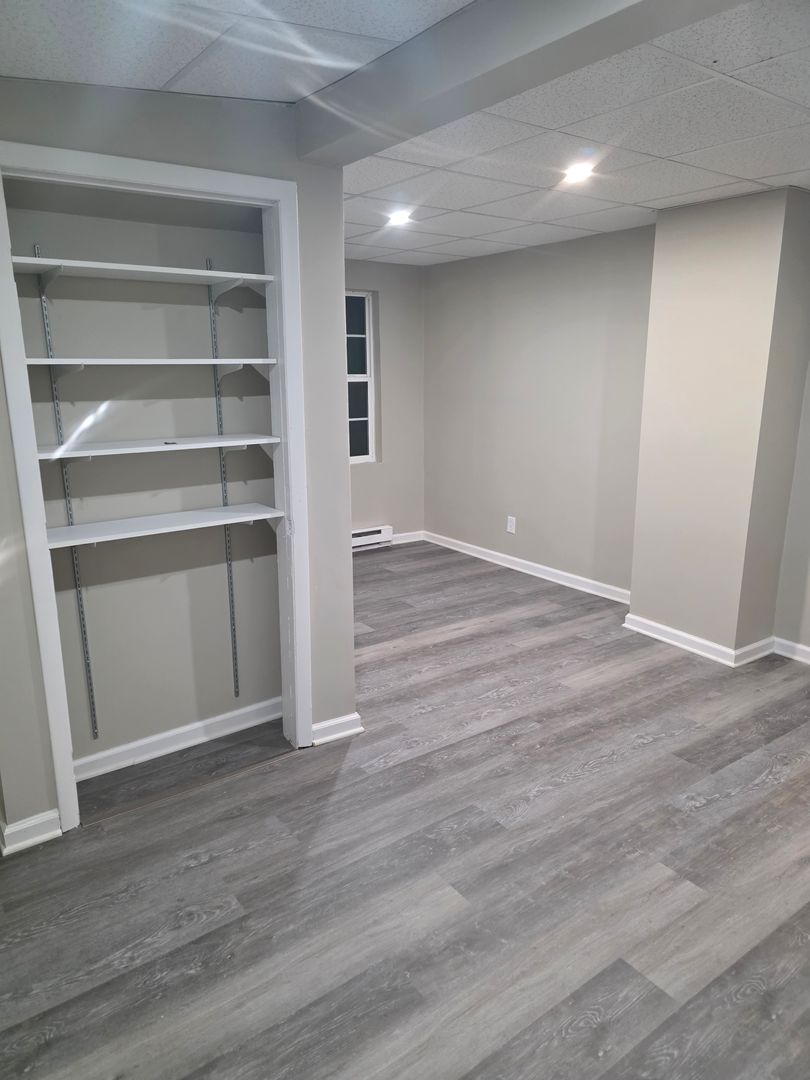 Jeanette Apartment: 501 baughman ave