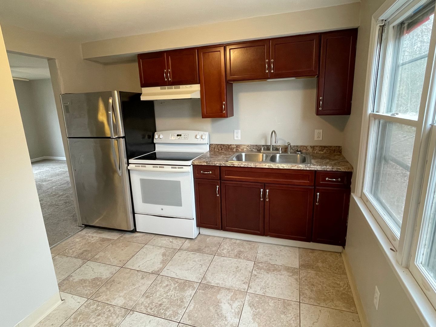 Liverpool Apartment: 1125 Vine St Apt. A1 - B8