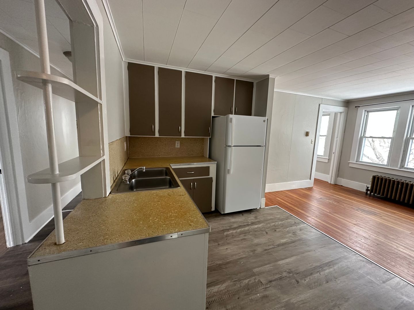 Oswego Apartment: 152 W Seneca ST Apt 1-4