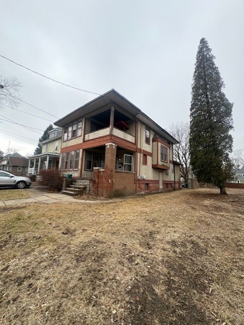 Peoria Apartment: 1603 - 1605 N Linn St