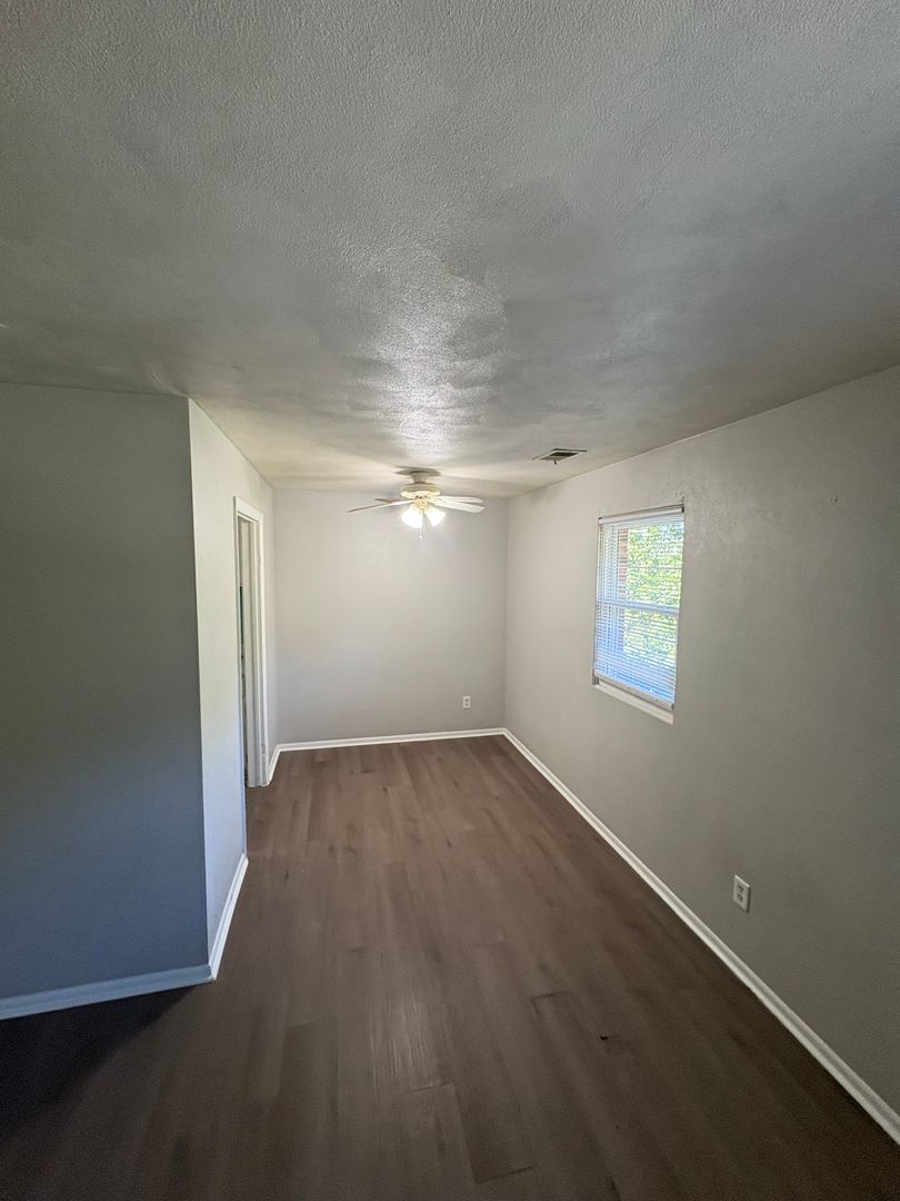 Peoria Place Apartments 6 of 8