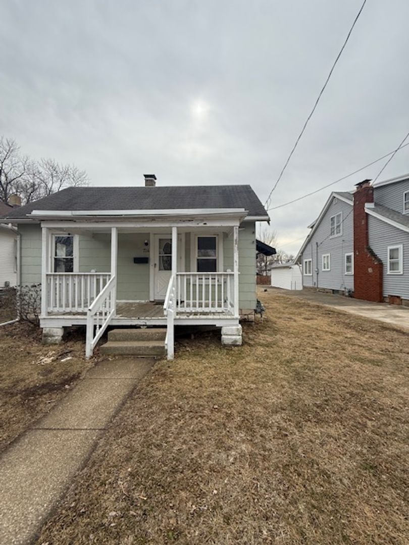 Peoria House: 724 E Gift Ave