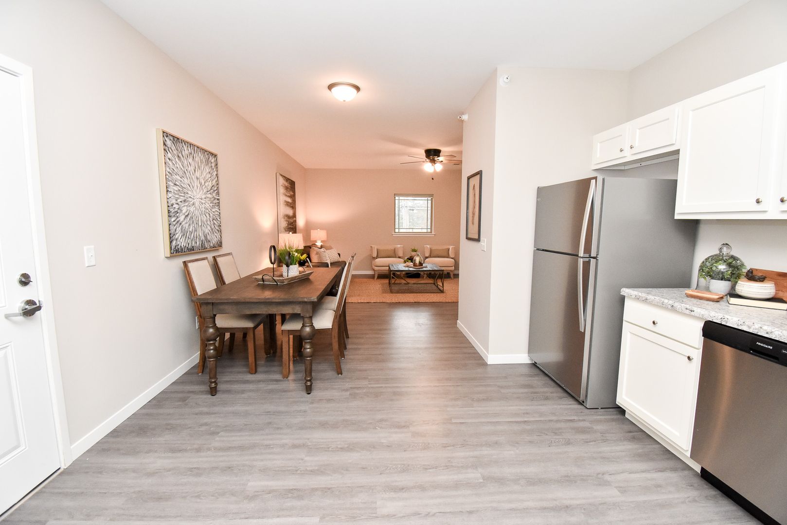 Washington Apartment: 100 Pheasant Run