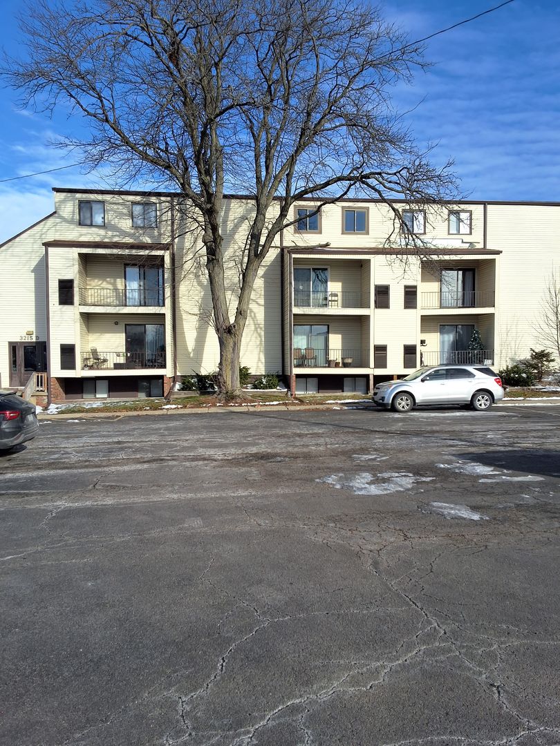 Peoria Apartment: 3107 - 3119 W Willow Knolls Rd.