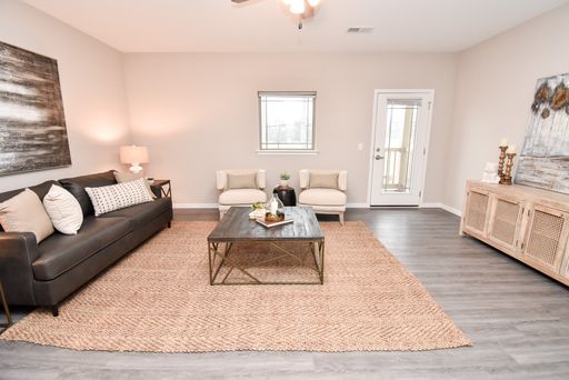 2 bedroom / 2 bath Luxury Apts. in Washington IL