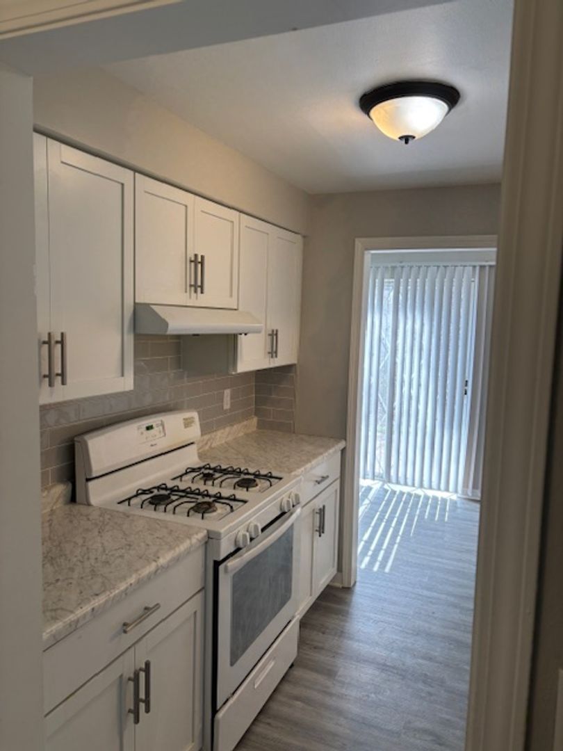 Peoria Apartment: 7217 N University St,