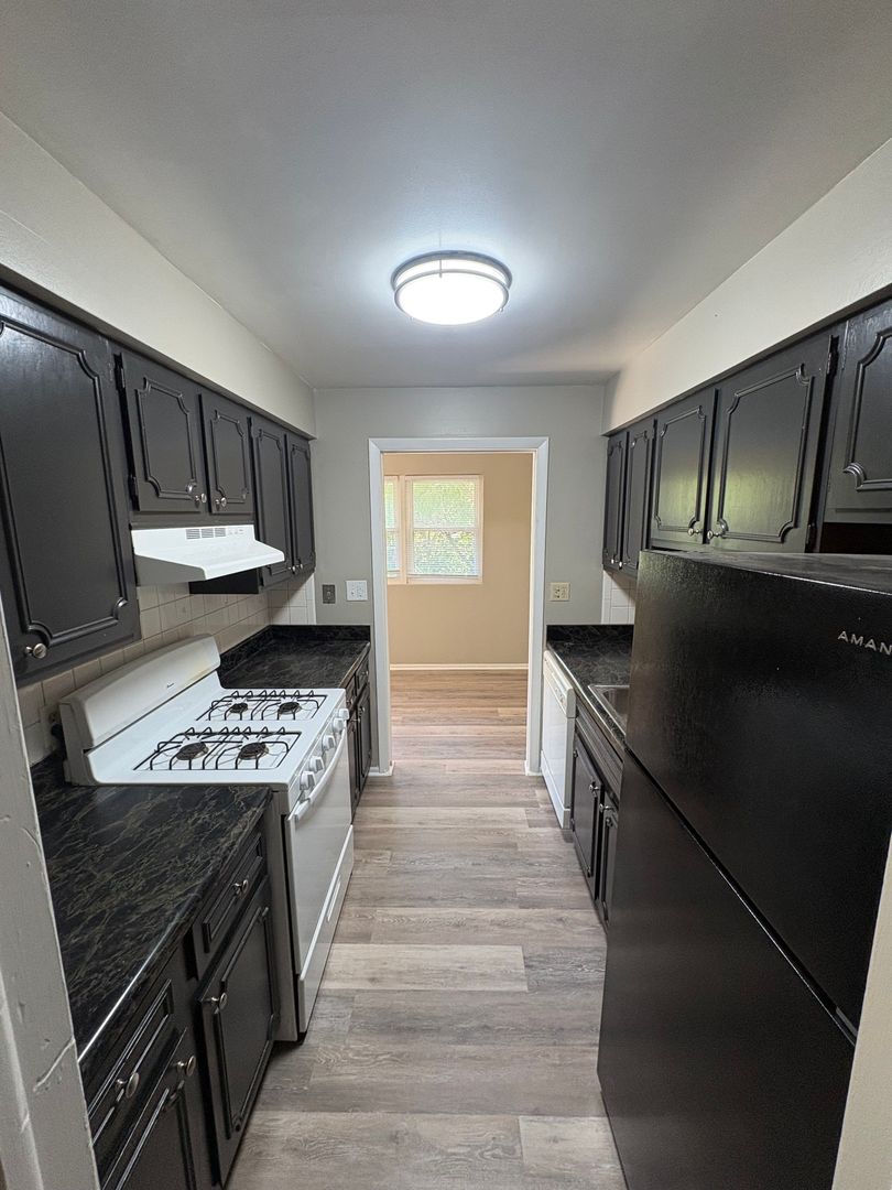 Peoria Place Apartments 6 of 12