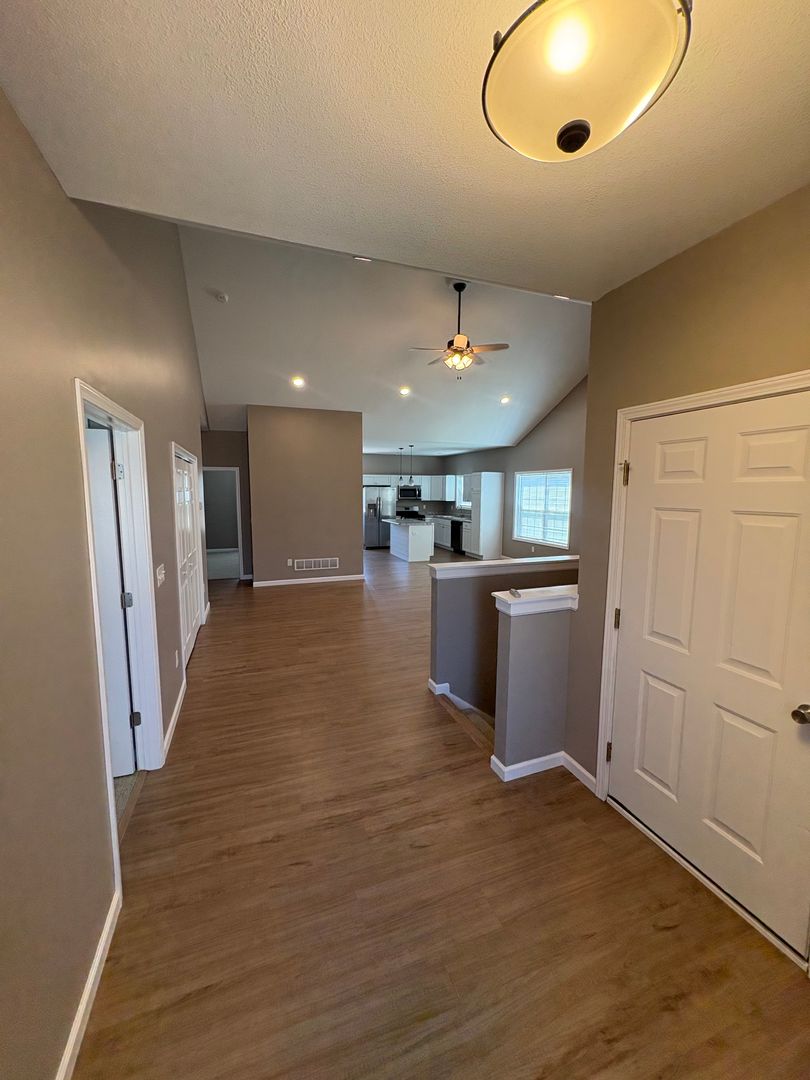 709 Stephanie Ct. 4 of 12