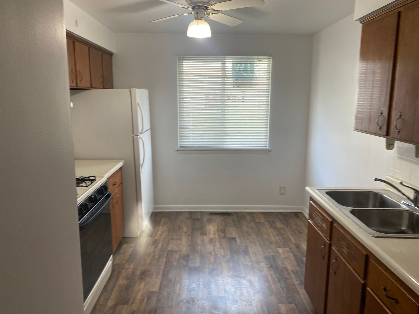 Peoria Apartment: 2516 W Newman Pkwy