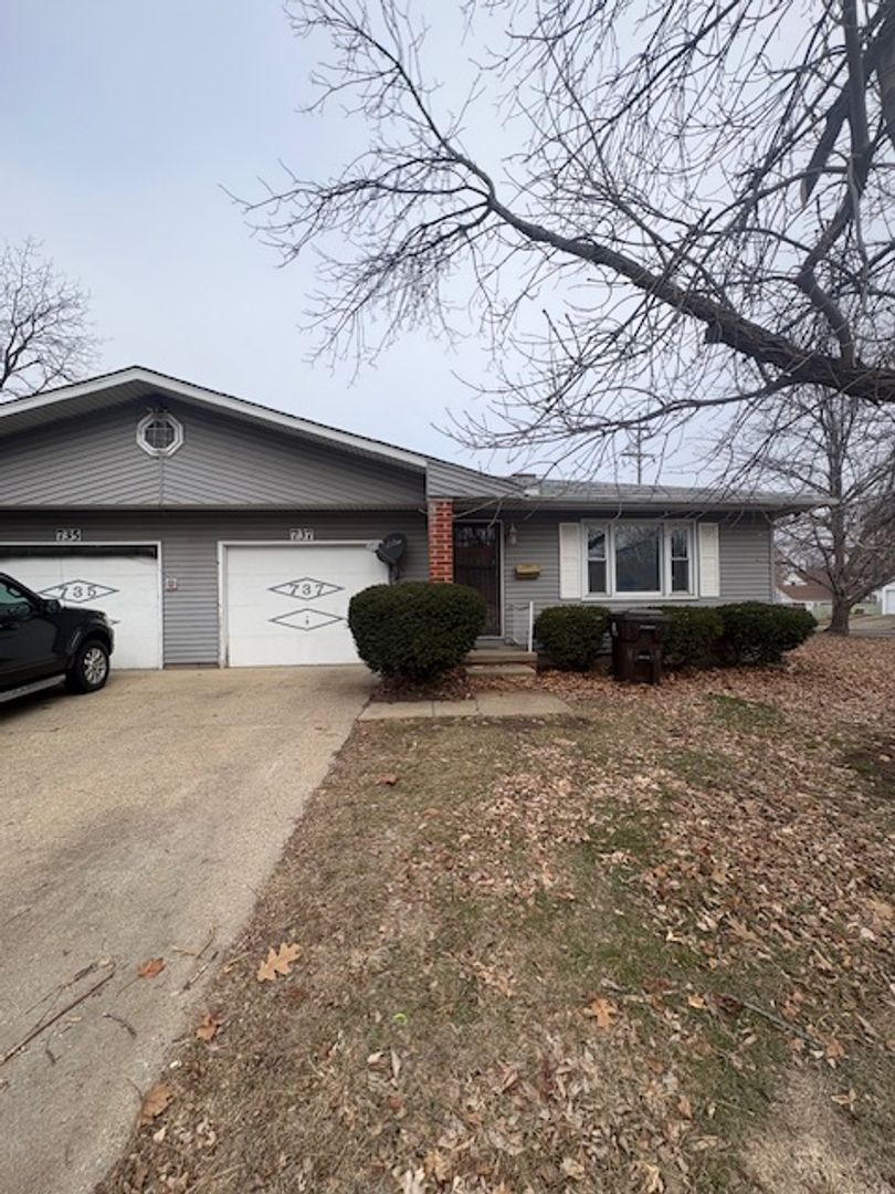 Peoria Apartment: 735 - 737 E Gift Ave