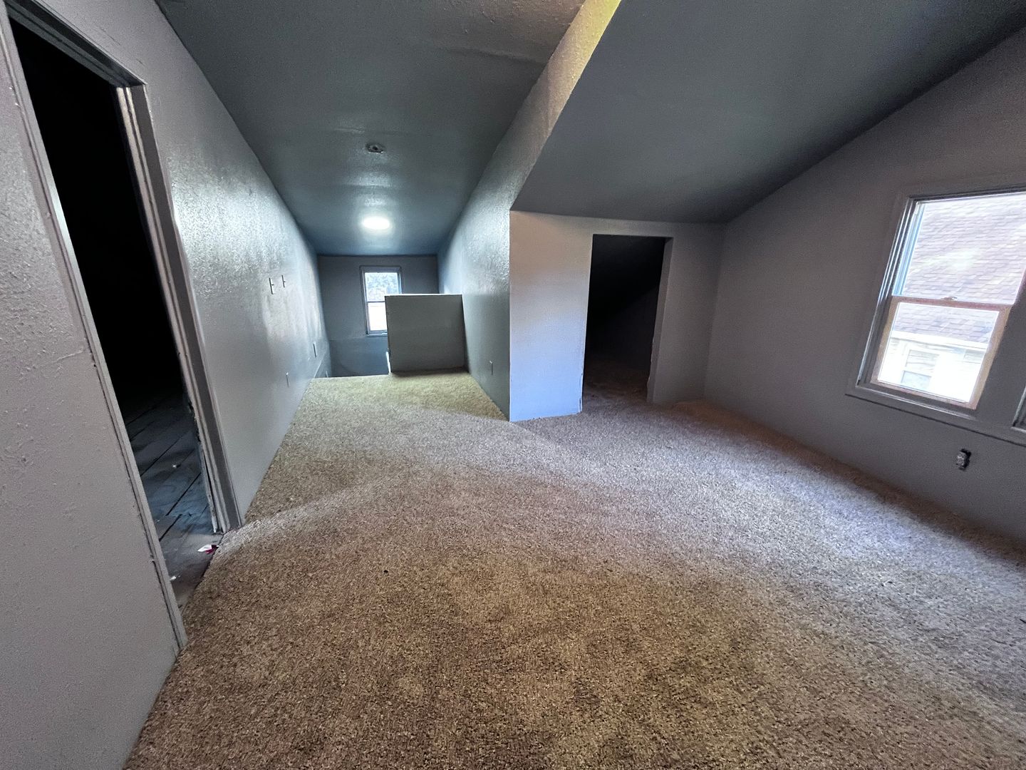 818 E McClure Ave 11 of 11