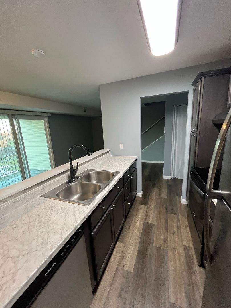 Peoria Apartment: 3107 - 3119 W Willow Knolls Rd.