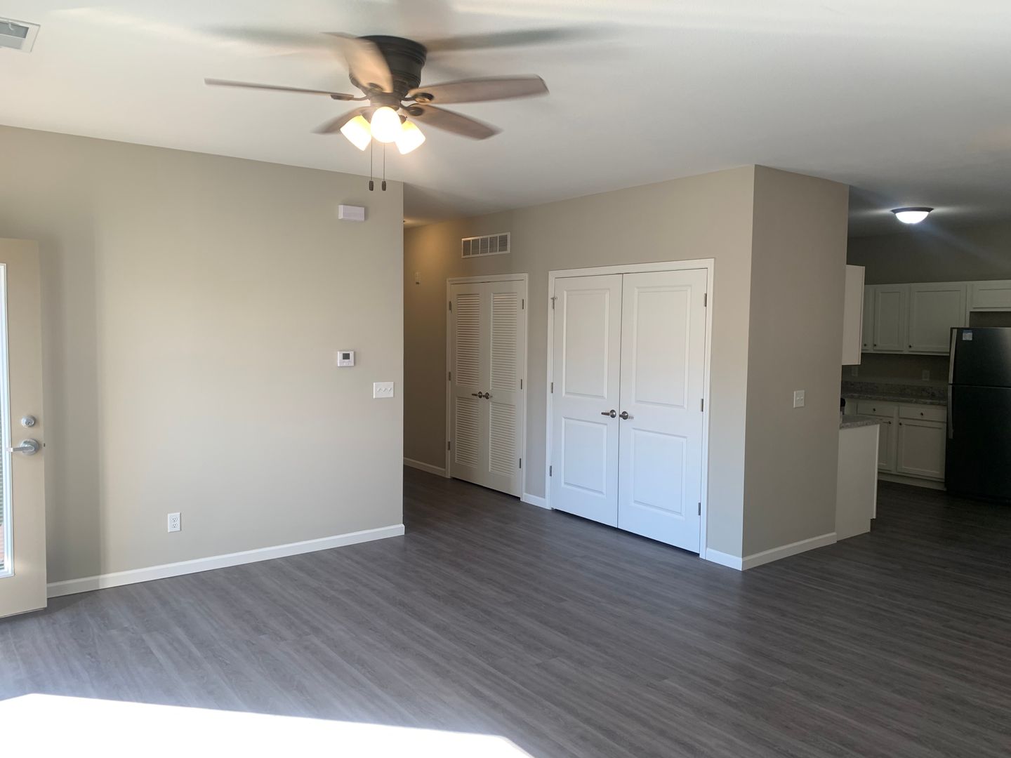 Washington Apartment: 100 Pheasant Run