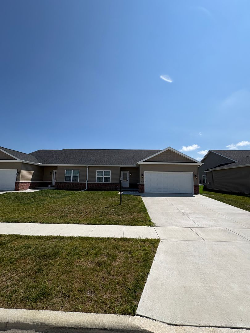 709 Stephanie Ct. 2 of 12