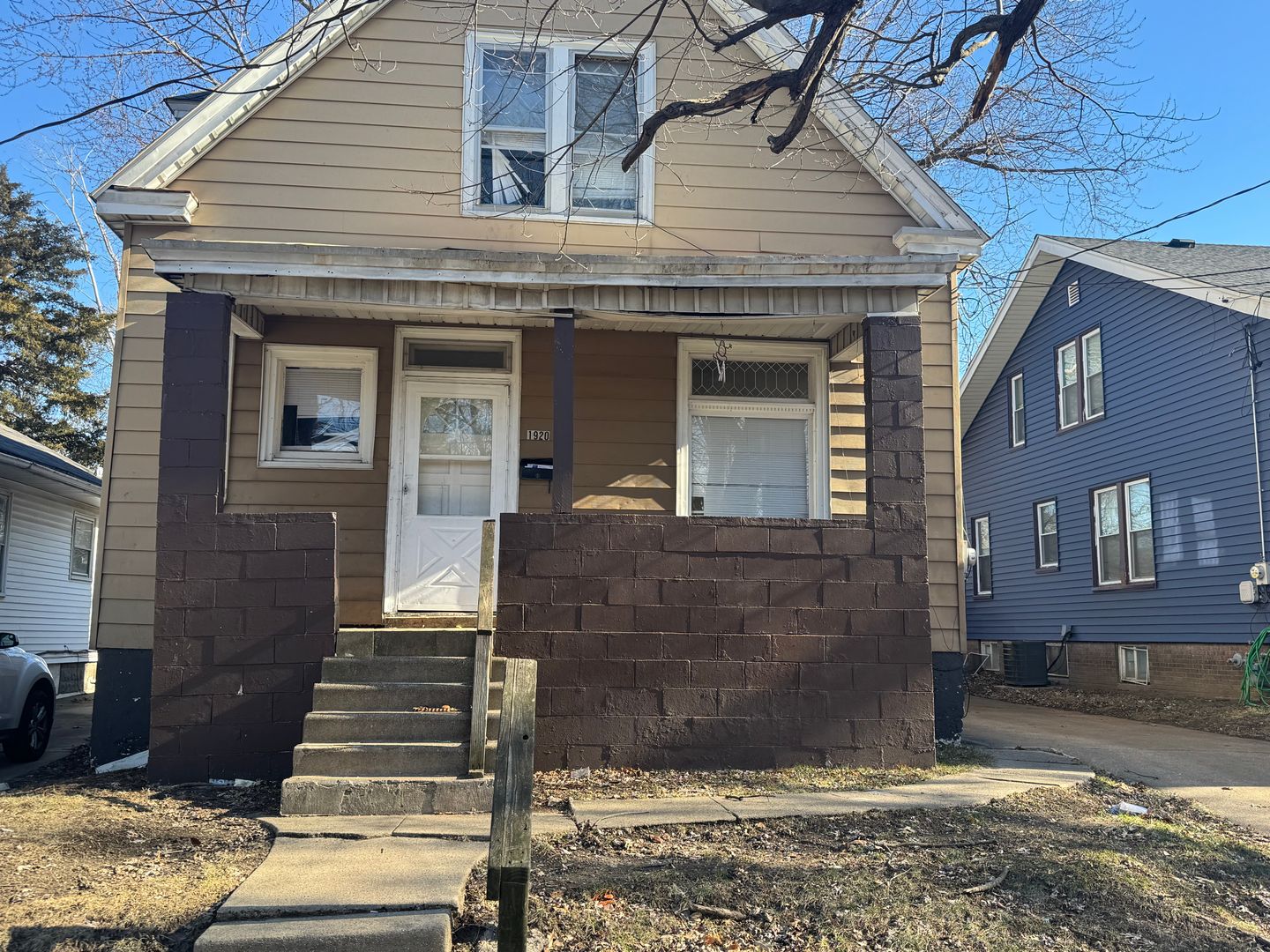 Peoria House: 1920 N Missouri Ave
