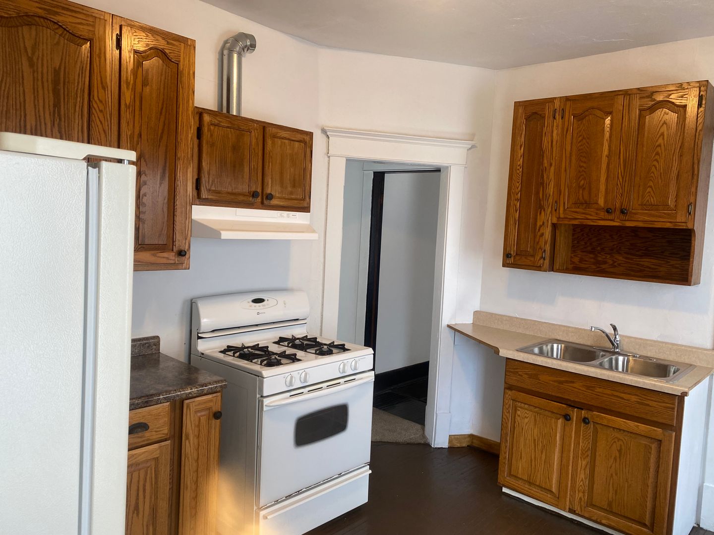 Peoria Apartment: 715 Spring St