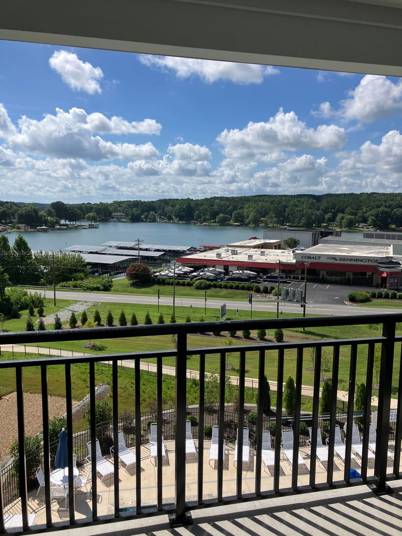 Sherrills Ford Condo: 4455 Reed Creek DR