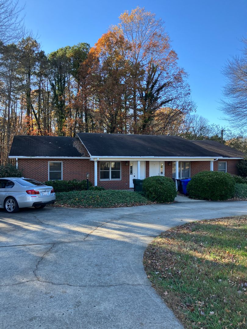 Mooresville Apartment: 545 Shearers