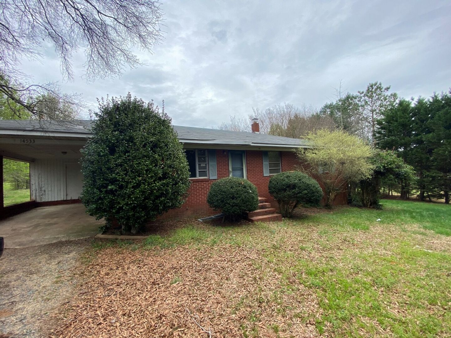 Matthews House: 14533 Idewild Rd