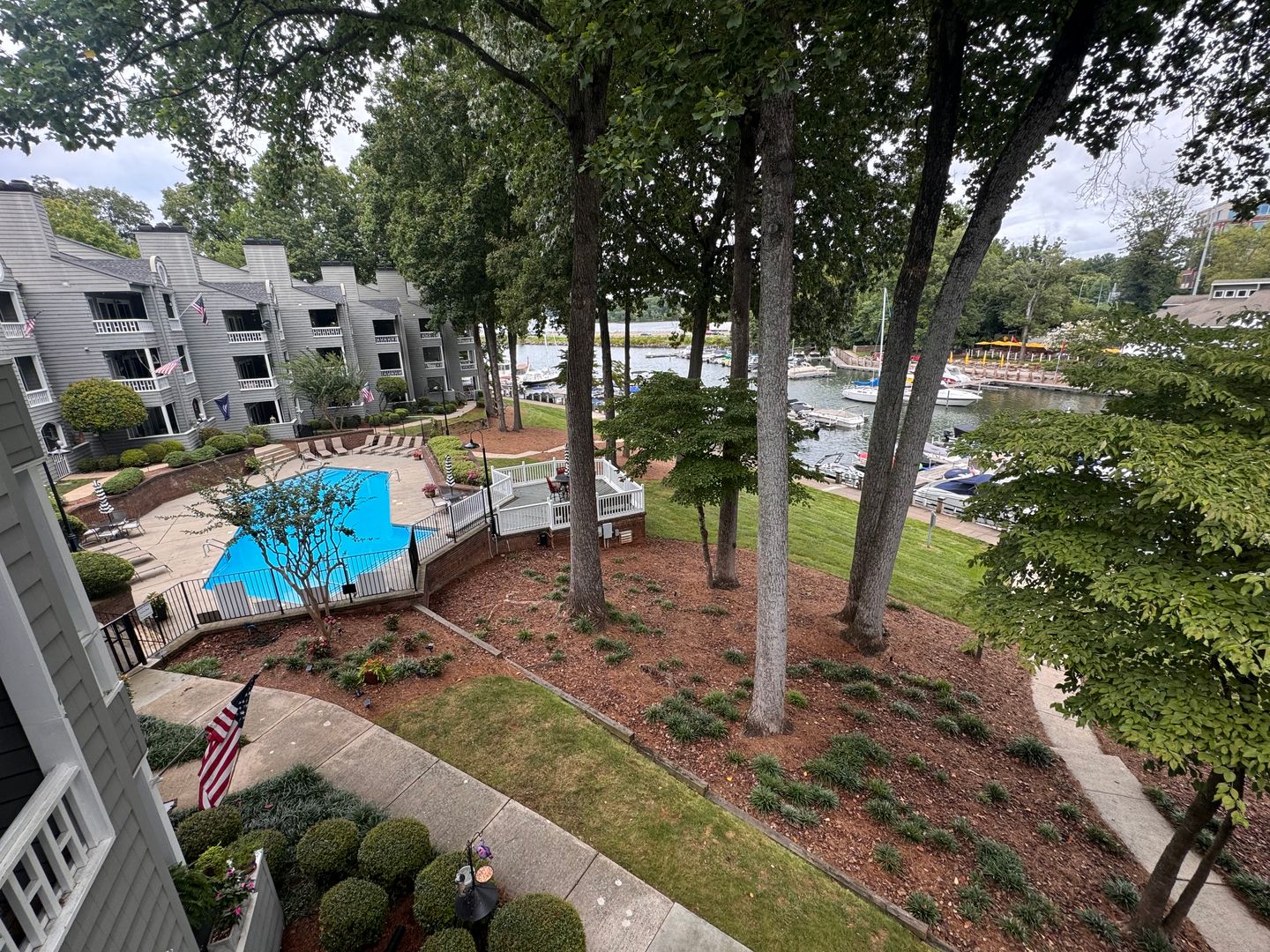 Davidson House: 209 Northwest Dr