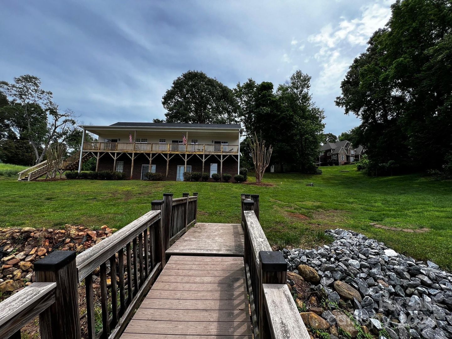 Mooresville House: 137 Fern Haven Ln