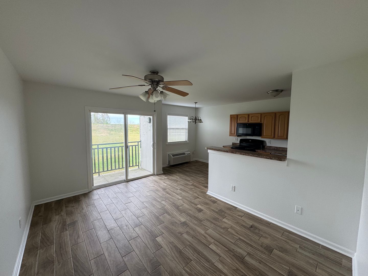 Metairie Apartment: 1540 Chickasaw Avenue