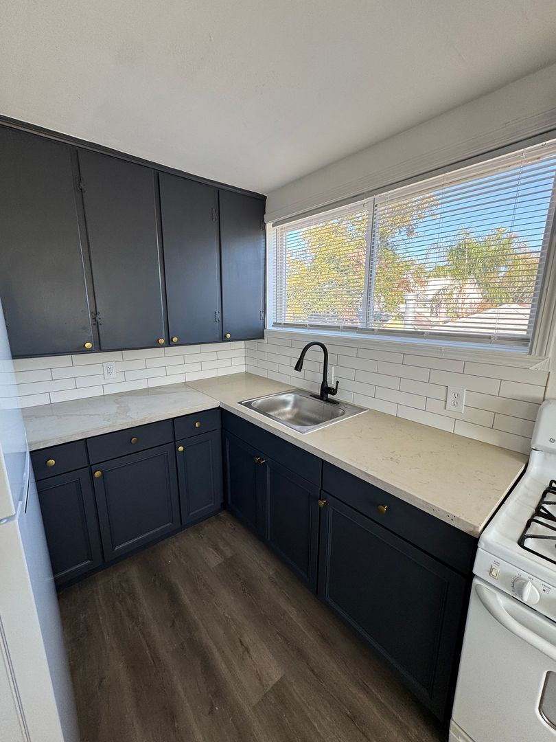 Metairie Apartment: 126 Athania Parkway