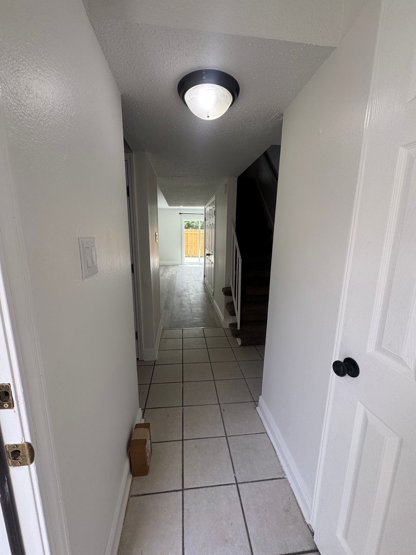 Mandeville Apartment: 151-157 Antibes Street East