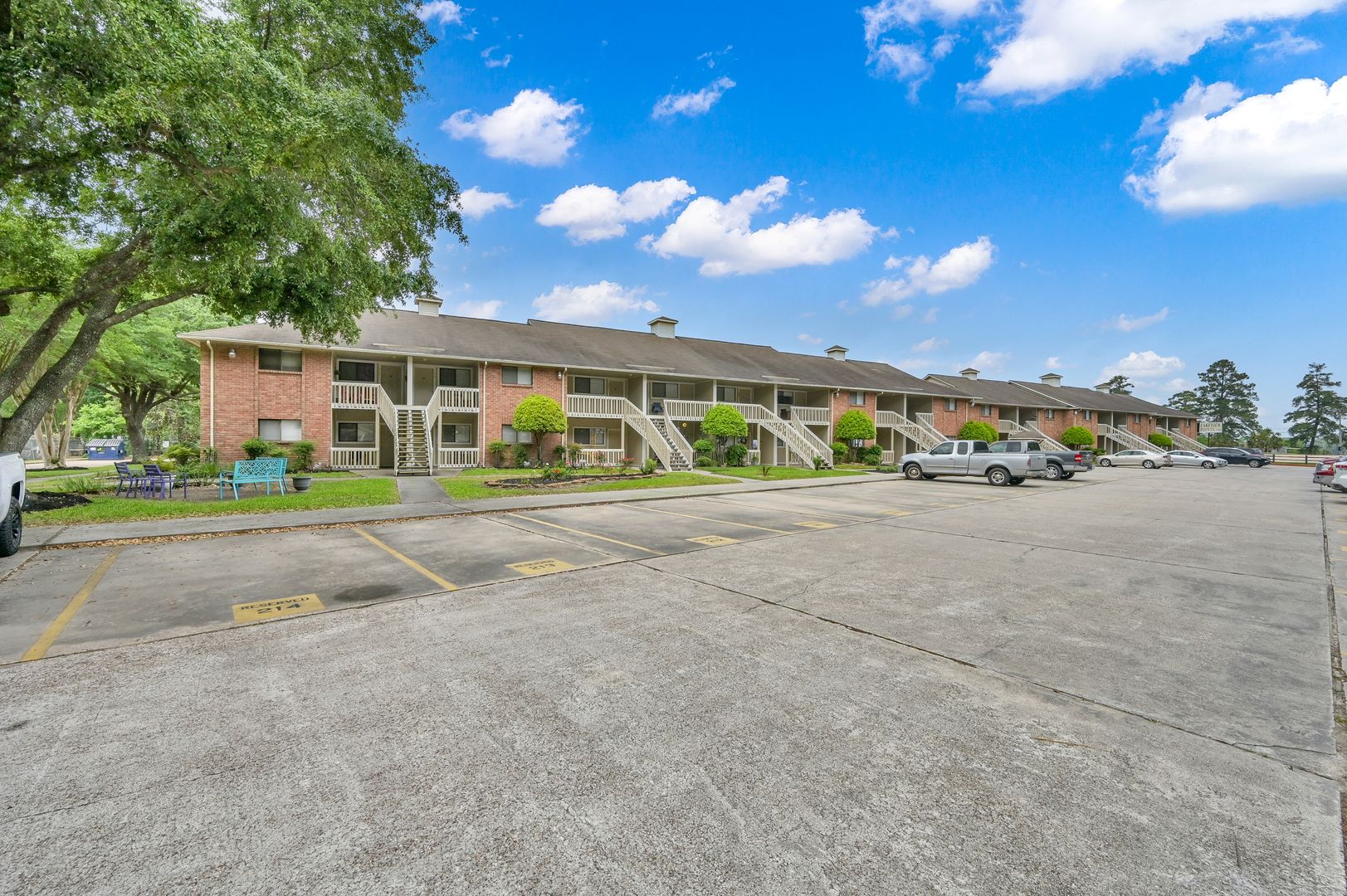 Montgomery Apartment: 14949 Hwy 105 West