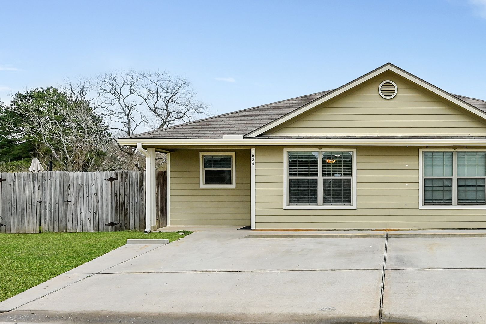 Willis Apartment: 167 S Bend Ct