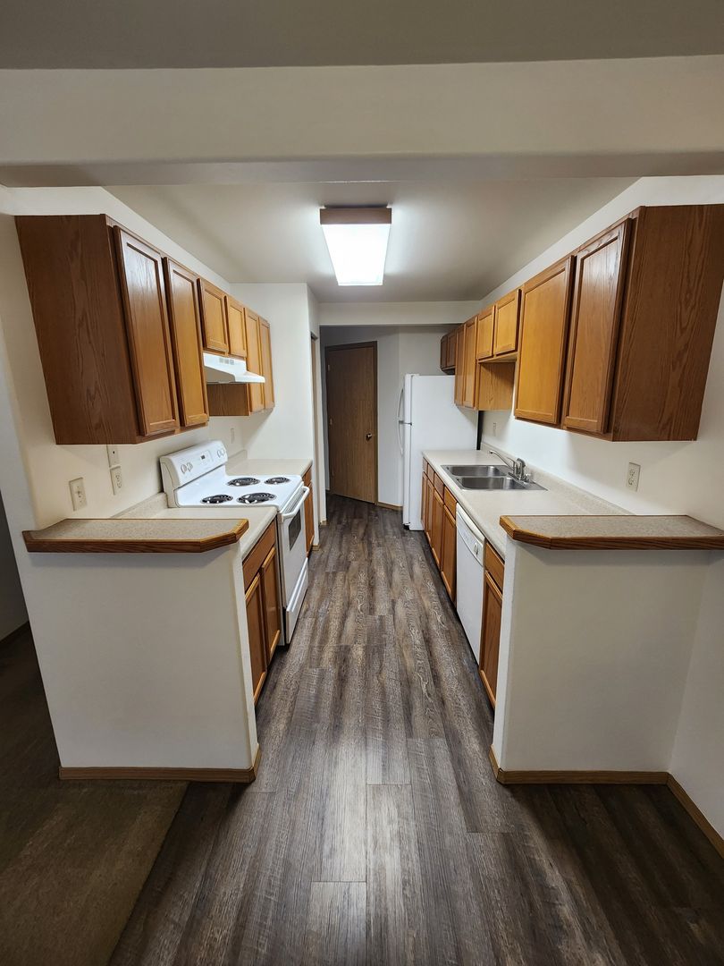 Polson Apartment: 1751 D St