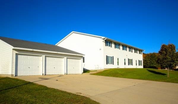 Clear Lake Apartment: 2102 14th Ave. N.