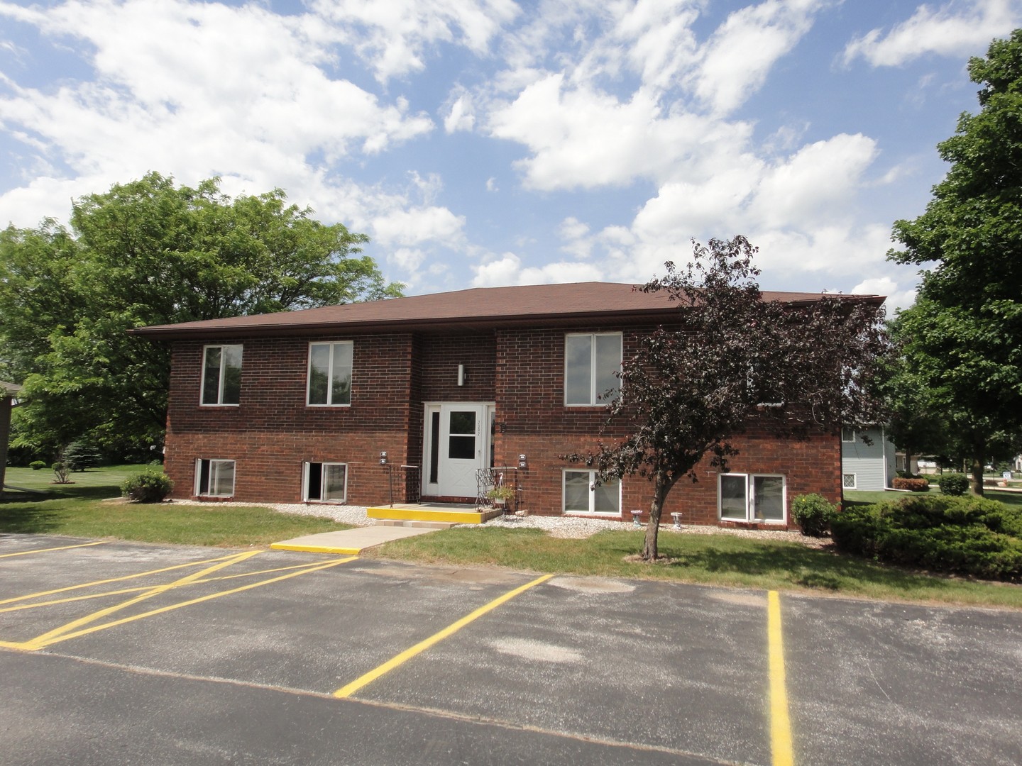 Clear Lake Apartment: 2302 14th Ave. N.