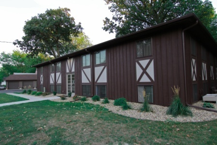 Clear Lake Apartment: 1409 7th Ave. N.