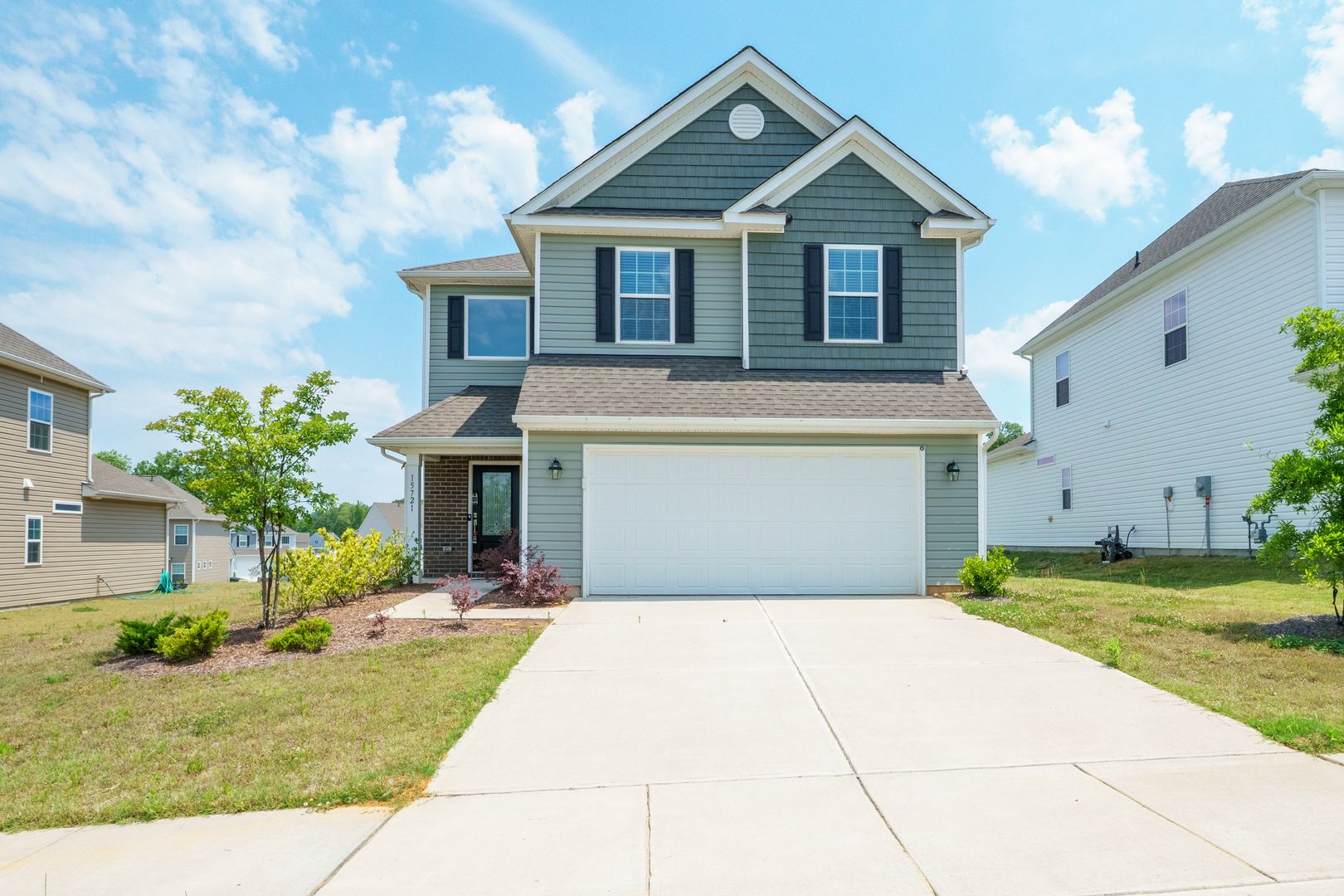 Charlotte House: 15721 Capps Rd