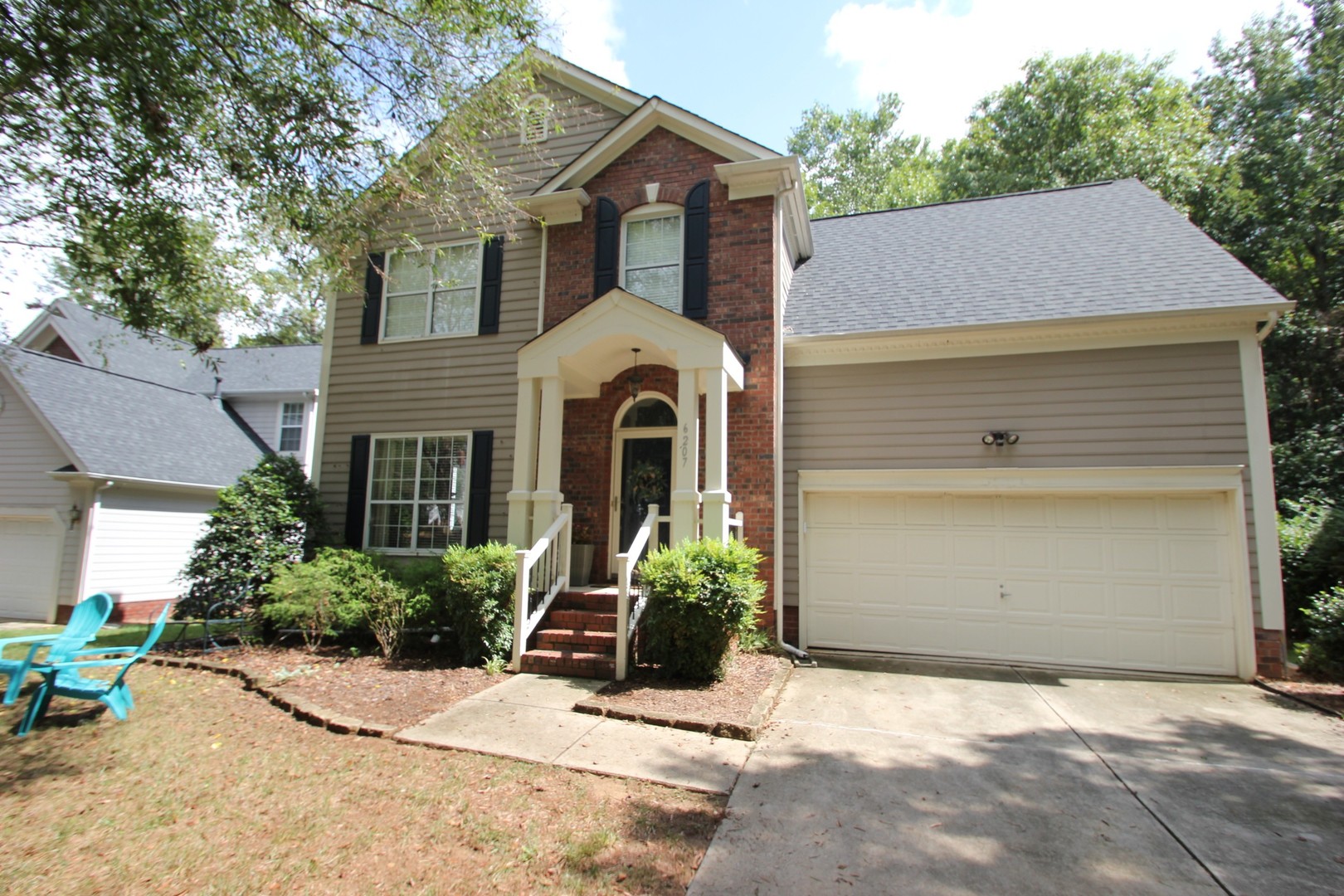 Charlotte House: 6207 Oxwynn Lane