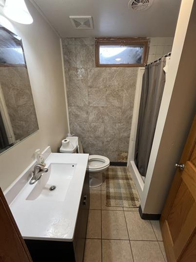 Bemidji House: 1800 Minnesota Court Northwest