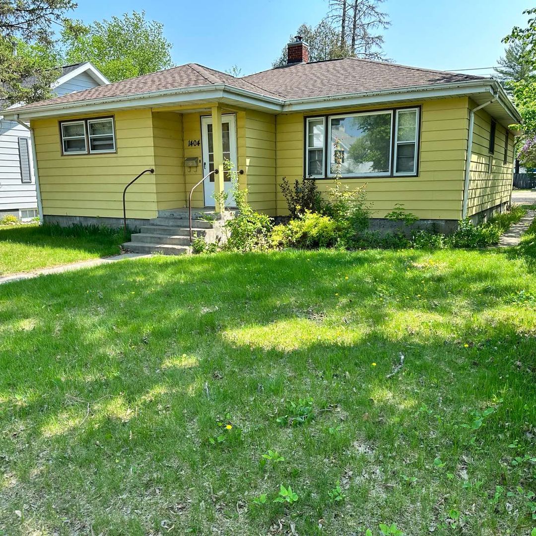 Bemidji House: 1404 Beltrami Ave NW