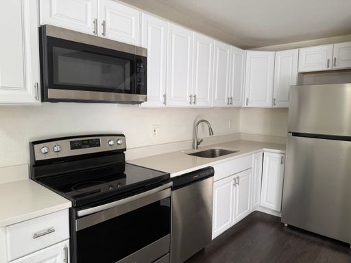 2bed/1.5bath Townhome Style Apartment in Puyallup! – photo 1