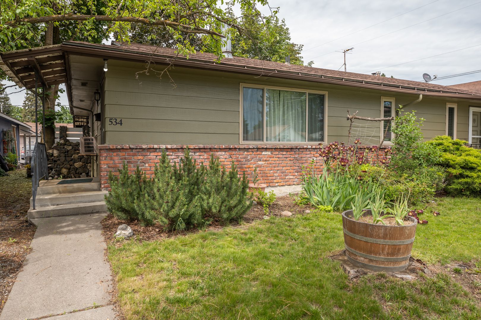Spokane Apartment: 532 W Columbia Ave