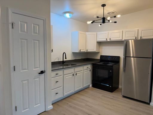 Charming 2bed/1bath Apartment in Kent! – photo 1